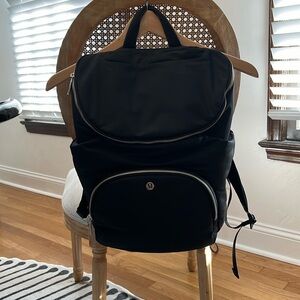 Lululemon New Parent Backpack, ***small pouch not included